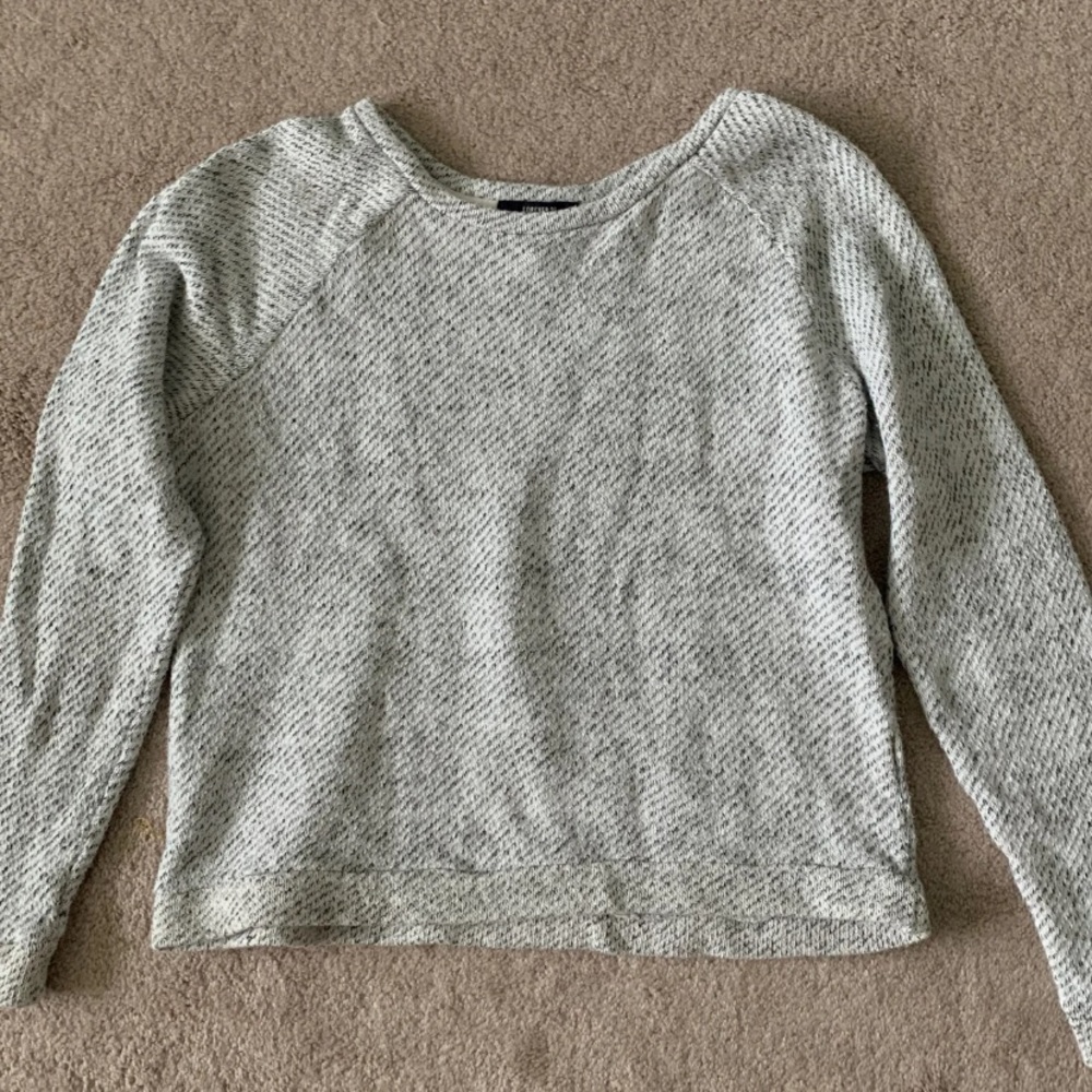Sweater bundle - Picture 2 of 6